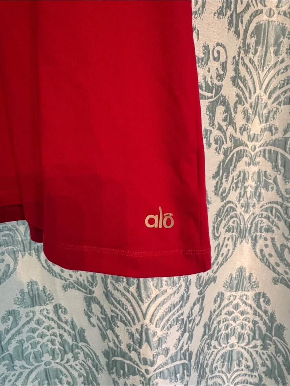 ALO Yoga Red Racerback V‑Neck Tank